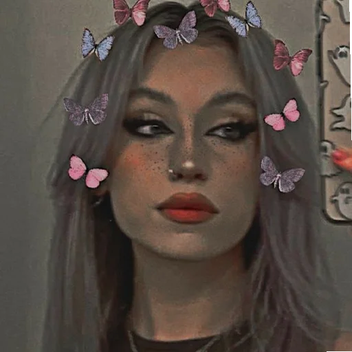 Sticker from the "ри крашиха💋💗ЗАРЕМЫ! не воровать!!💋" sticker pack