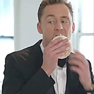 Sticker from the "Tom Hiddleston | Том Хиддлстон" sticker pack