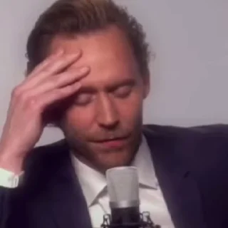 Sticker from the "Tom Hiddleston | Том Хиддлстон" sticker pack