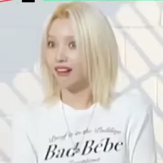 Sticker from the "Soyeon 2 (G)I-DLE" sticker pack