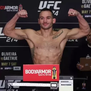 Стикер из набора "UFC"