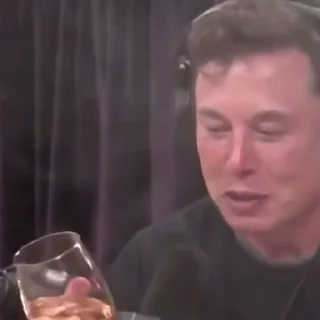 Стикер из набора "The great Elon Musk emotes 2"