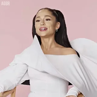 Стикер из набора "Ariana Grande"