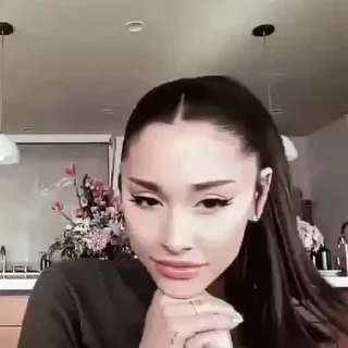 Sticker from the "Ariana Grande Videopack" sticker pack